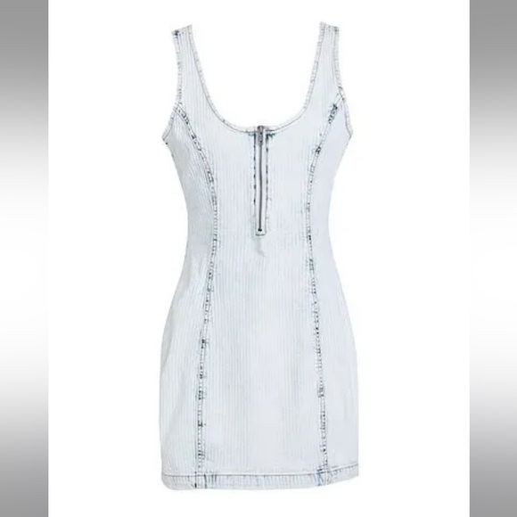 NWT Guess Originals Dress Size Medium $120 - Picture 1 of 6